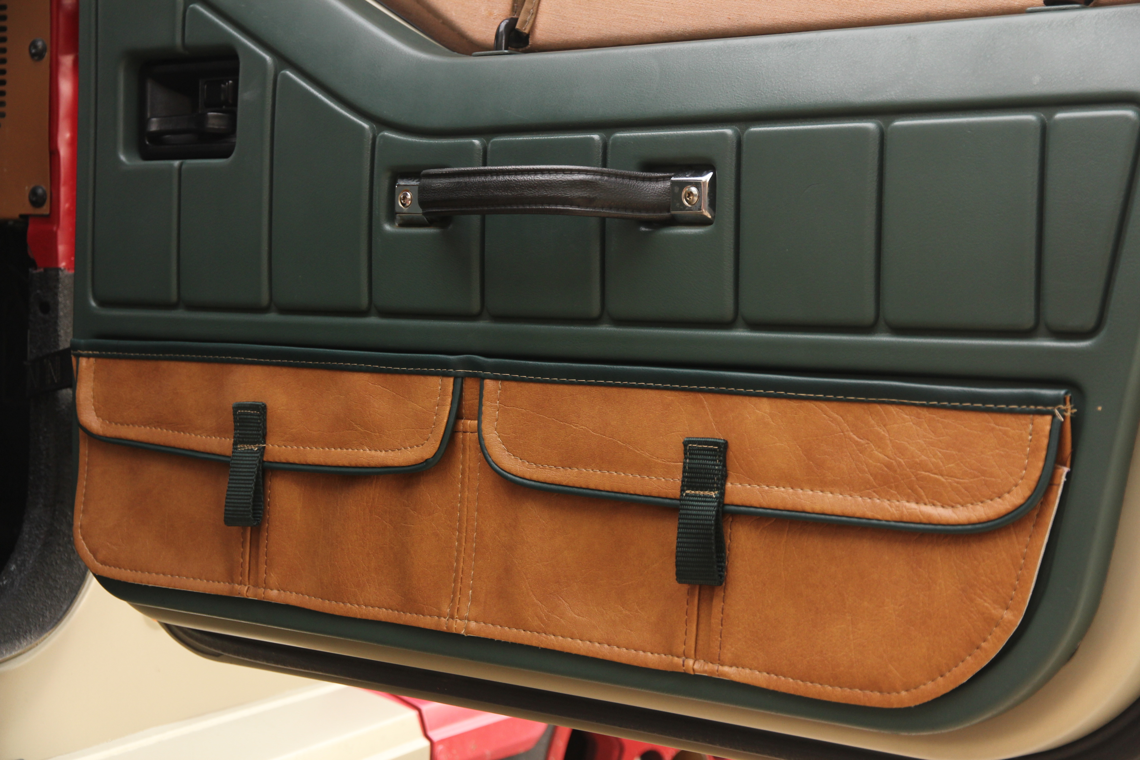 Custom Sahara Style Door Panel Pouches for Jeep Wrangler YJ